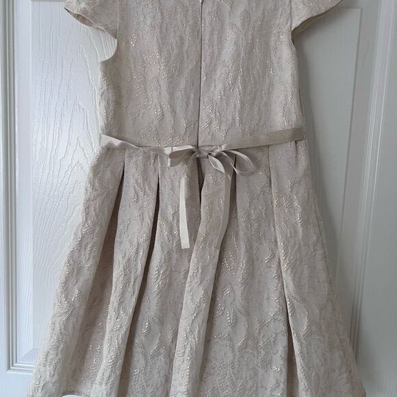 Set of 2 Dresses for Girls Size 6 Red and Cream EUC - Picture 11 of 12